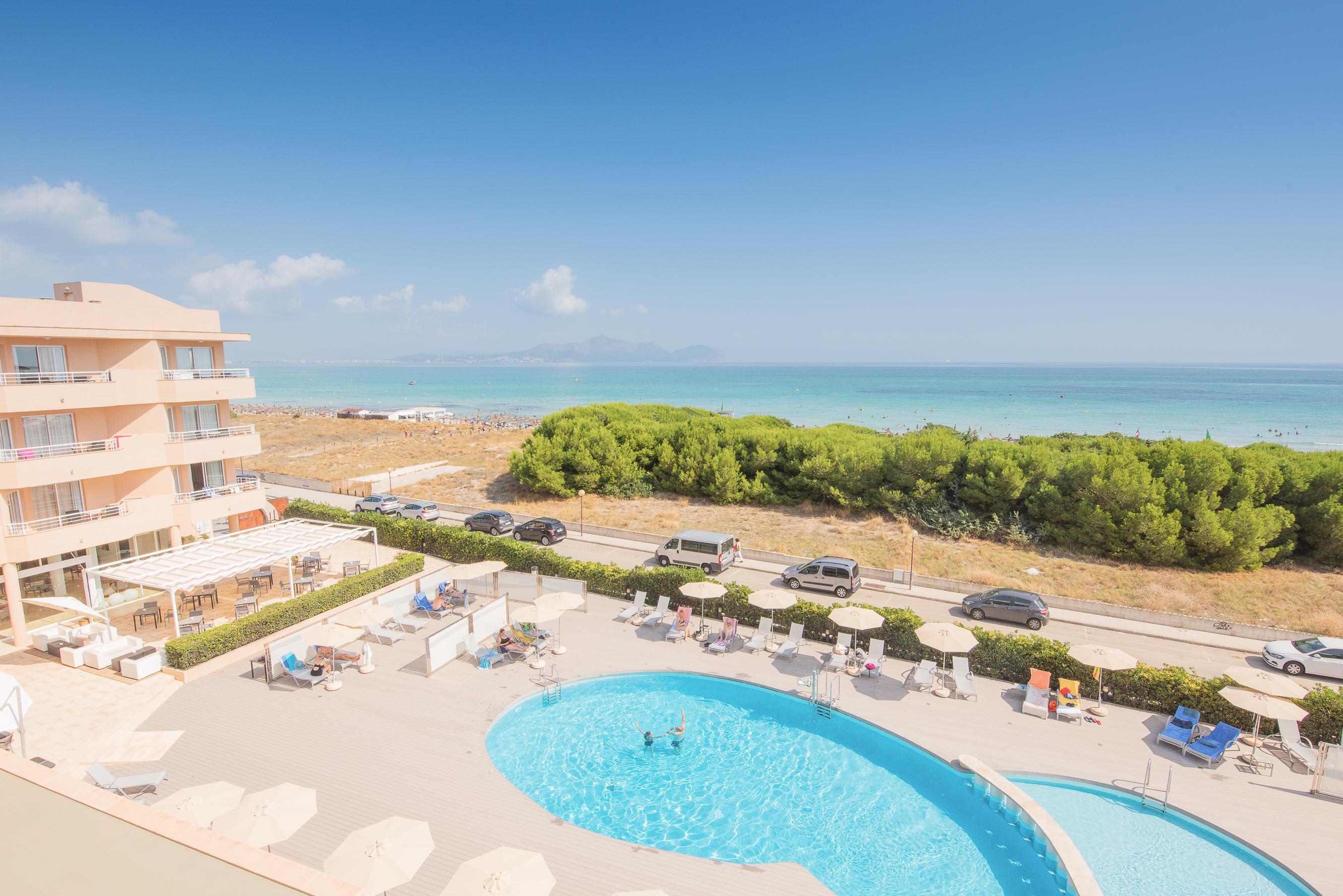 Aparthotel Dunes Platja Can Picafort  Exteriör bild