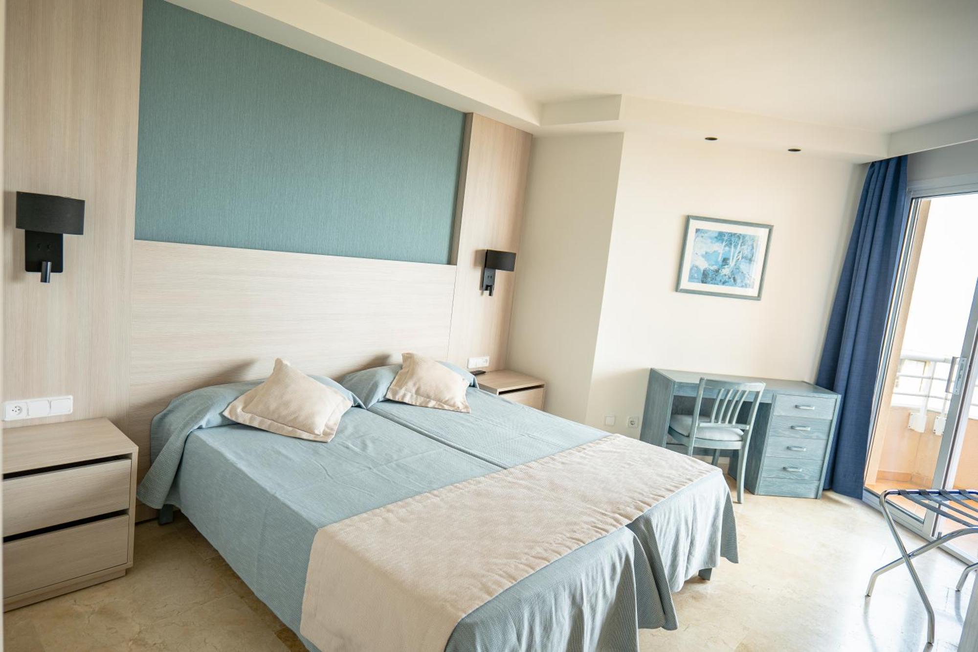 Aparthotel Dunes Platja Can Picafort  Exteriör bild